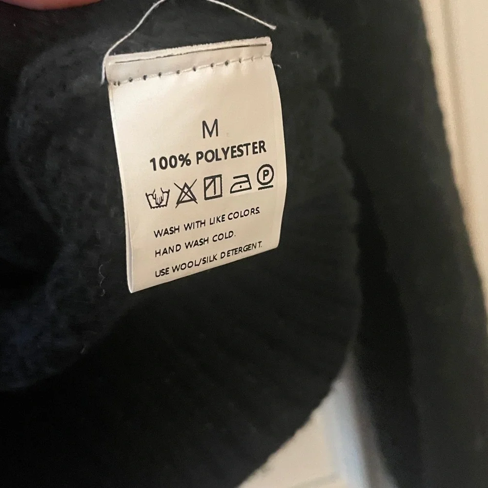 Floral Crochet Black Sweater - Picture 7 of 8